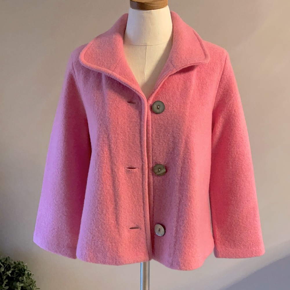 Like NEW!!! Jones New York women’s long sleeve 100% wool jacket / petticoat szM